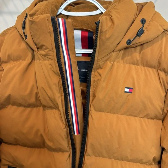 Tommy Hilfiger Quilted Brown Puffer Jacket - Picture 3 of 5